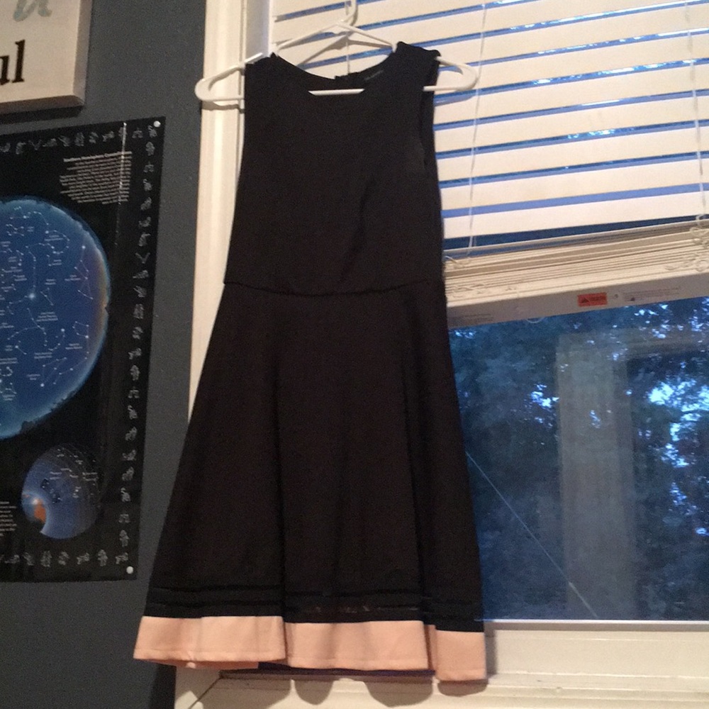 super cute for a homecoming or dance!